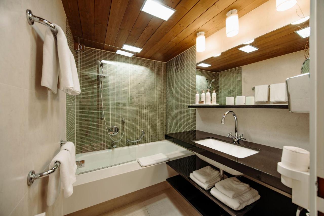Double or Twin Room Mountain View