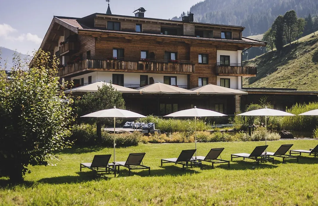 Ski & Bike Hotel Wiesenegg-1
